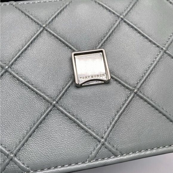 Tory Burch Fleming Soft Chain Wallet Bag - Picture 9 of 14